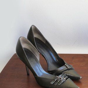 BCBG Girls Metallic Green Heel PUMPS    US Size 7.5/38